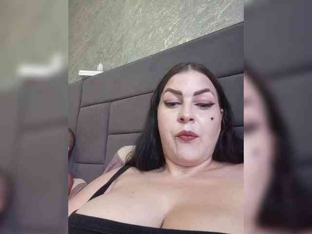 Model: Cleopatra1990