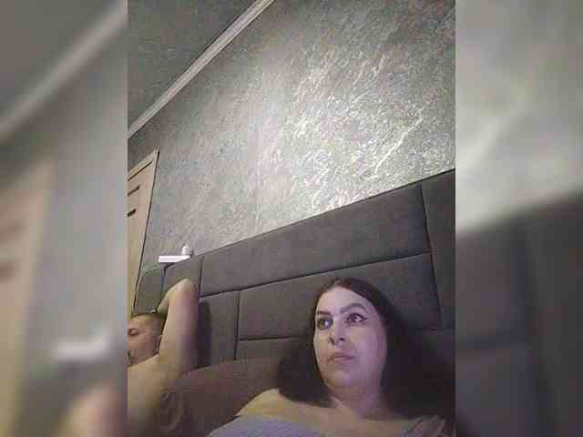 Cleopatra1990 webcam