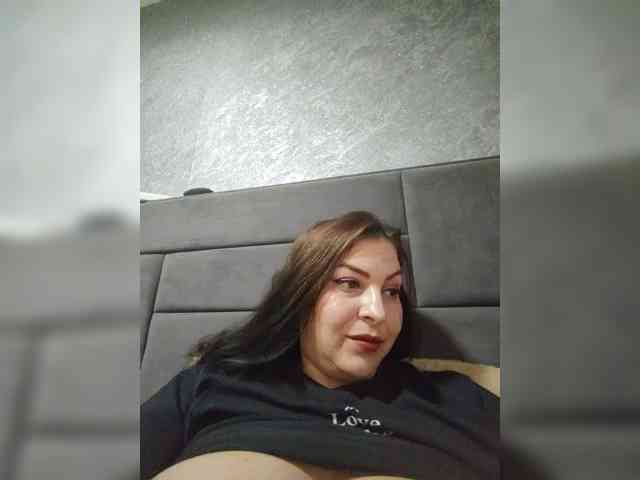 Cleopatra1990 webcam
