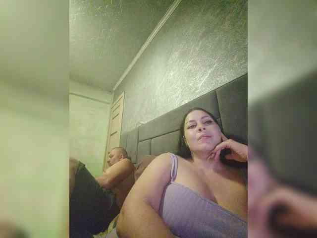 Cleopatra1990 webcam