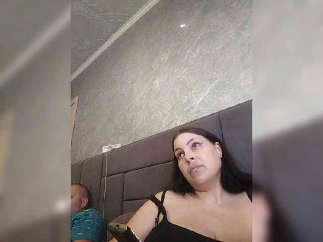 Cleopatra1990 webcam