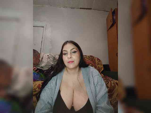 Cleopatra1990 webcam