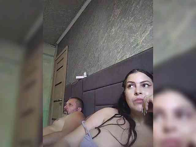 Cleopatra1990 webcam