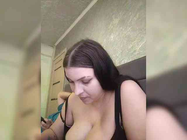 Cleopatra1990 webcam