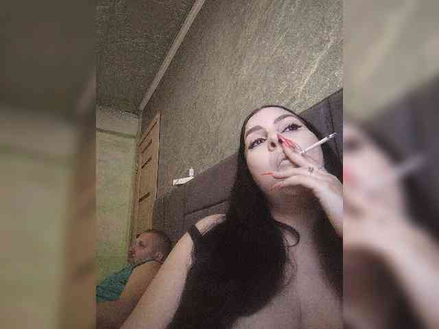 Cleopatra1990 webcam