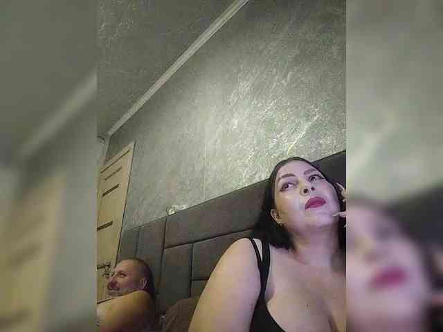Cleopatra1990 webcam