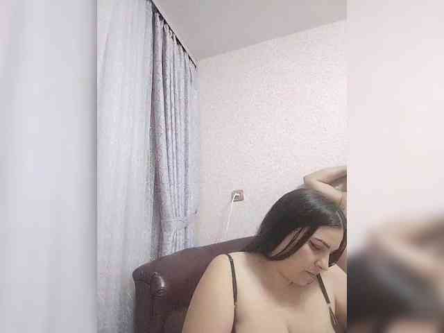 Cleopatra1990 webcam
