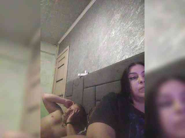 Cleopatra1990 webcam