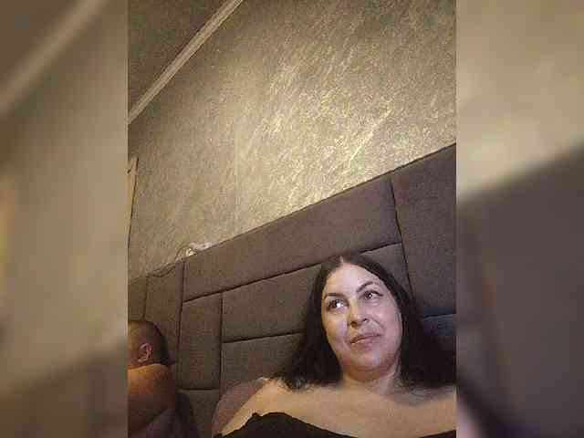 Cleopatra1990 webcam