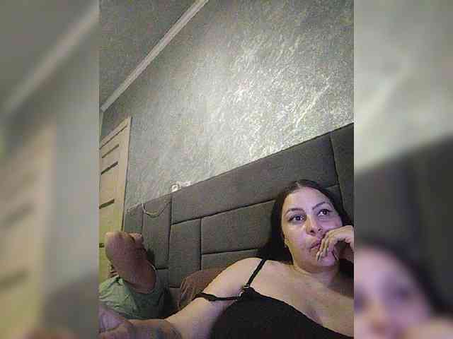 Cleopatra1990 webcam
