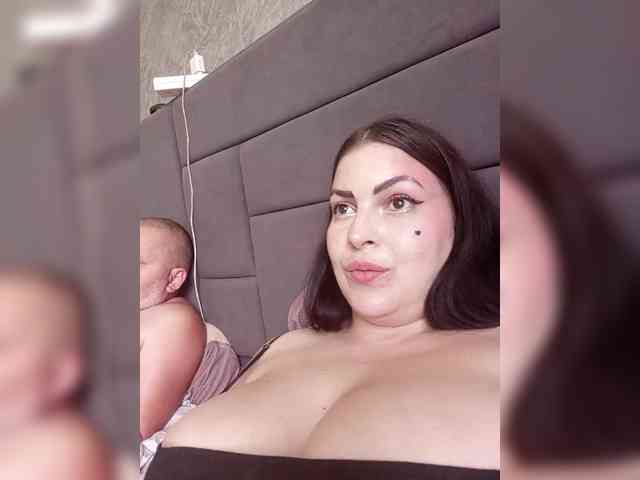 Cleopatra1990 webcam