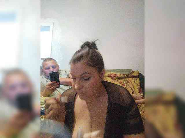 Cleopatra1990 webcam