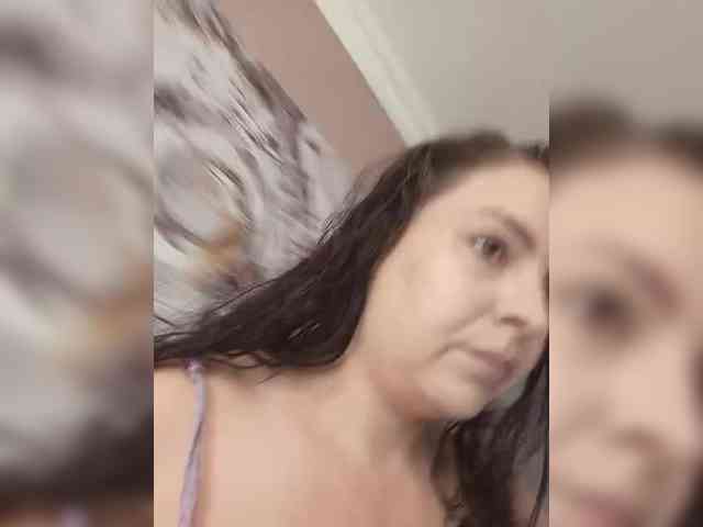 Cleopatra1990 webcam