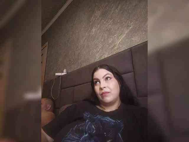 Cleopatra1990 webcam