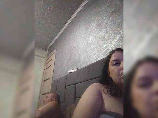 Cleopatra1990 webcam