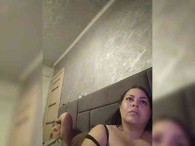 Cleopatra1990 webcam