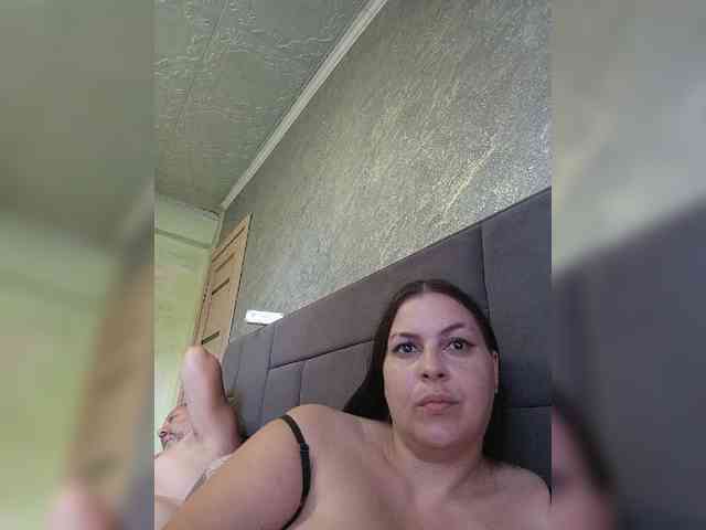 kissmabont Sex Cam Show
