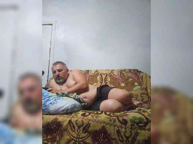 Cleopatra1990 webcam