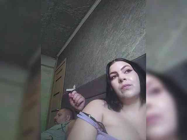 Cleopatra1990 webcam