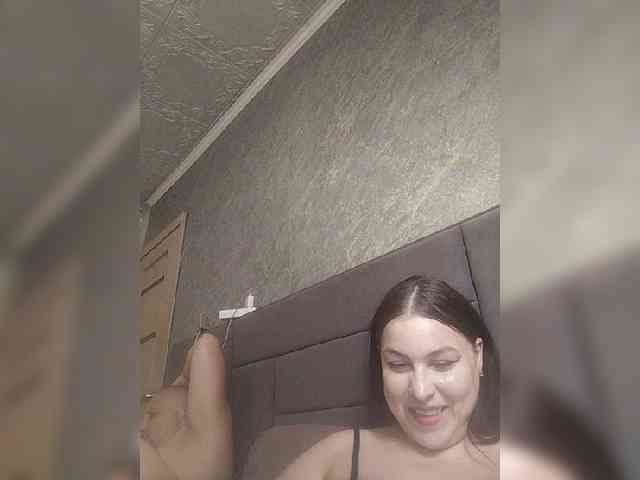 Cleopatra1990 webcam
