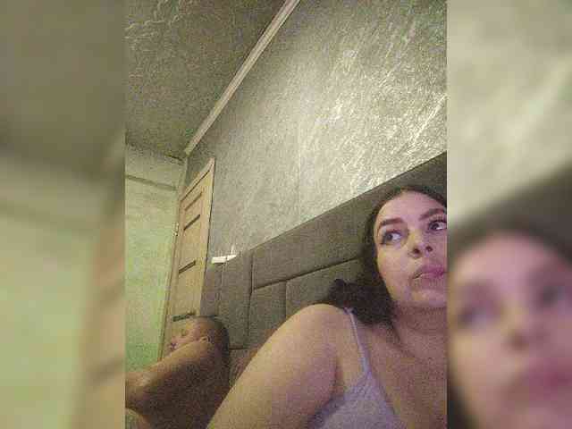 Cleopatra1990 webcam