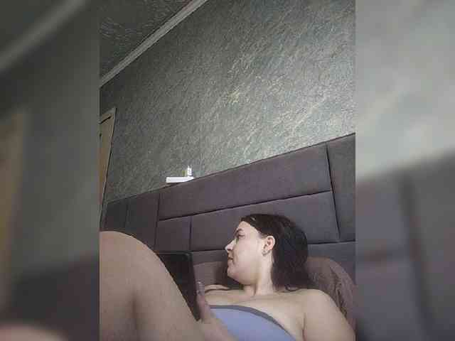 Cleopatra1990 webcam