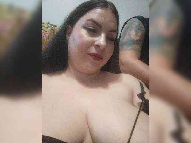 Cleopatra1990 webcam
