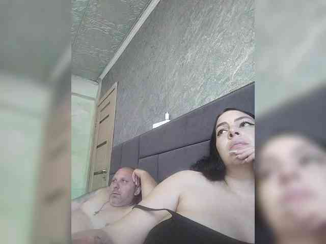Cleopatra1990 webcam