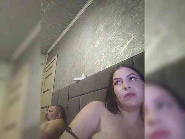 Cleopatra1990 webcam