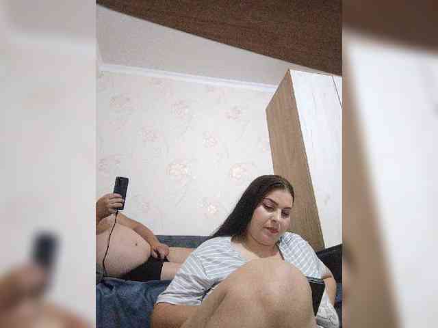 Cleopatra1990 webcam