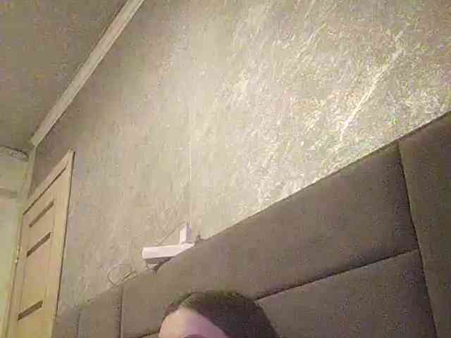 Cleopatra1990 webcam