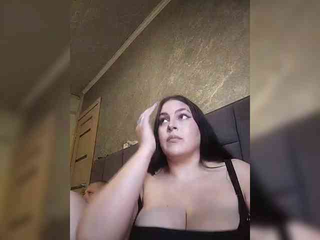 Cleopatra1990 webcam
