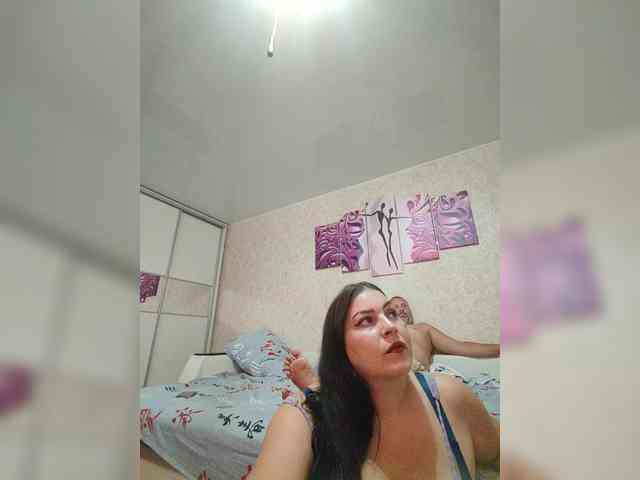 Cleopatra1990 webcam
