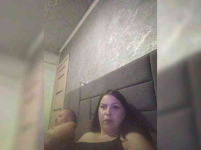 Cleopatra1990 webcam