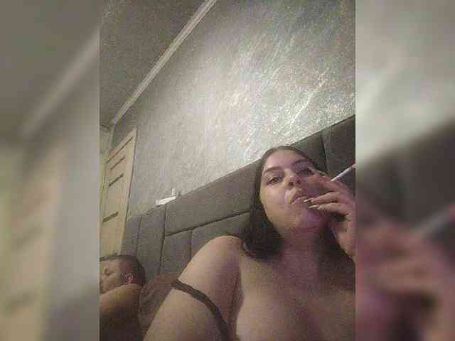 Cleopatra1990 webcam