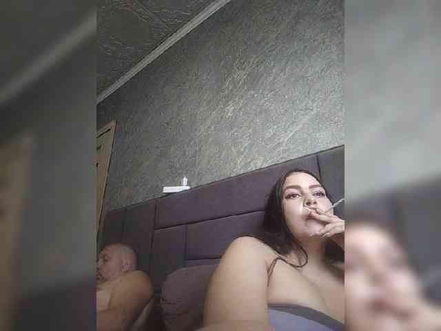 Cleopatra1990 webcam