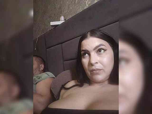 Cleopatra1990 webcam