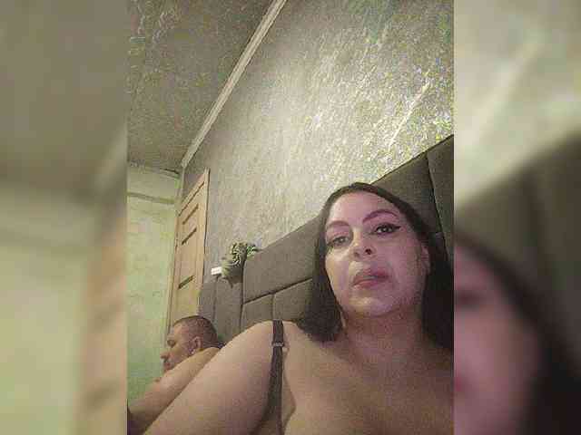 Cleopatra1990 webcam