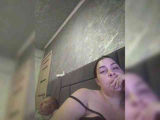 Cleopatra1990 webcam