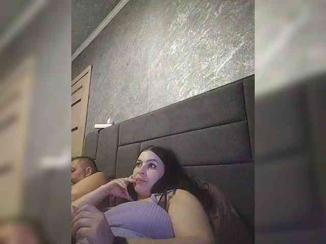 Cleopatra1990 webcam