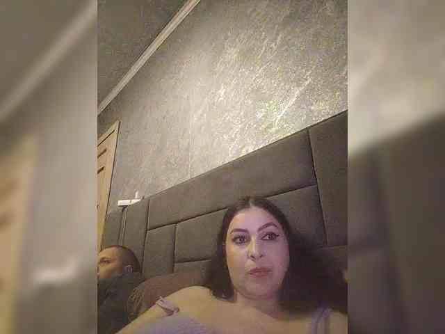 Cleopatra1990 webcam