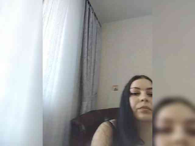 Cleopatra1990 webcam