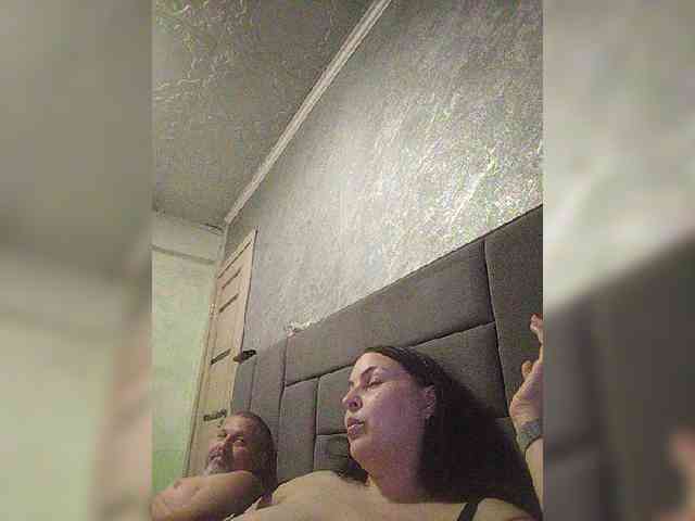 Cleopatra1990 webcam