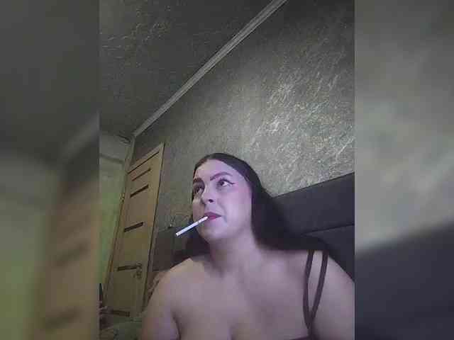Cleopatra1990 webcam