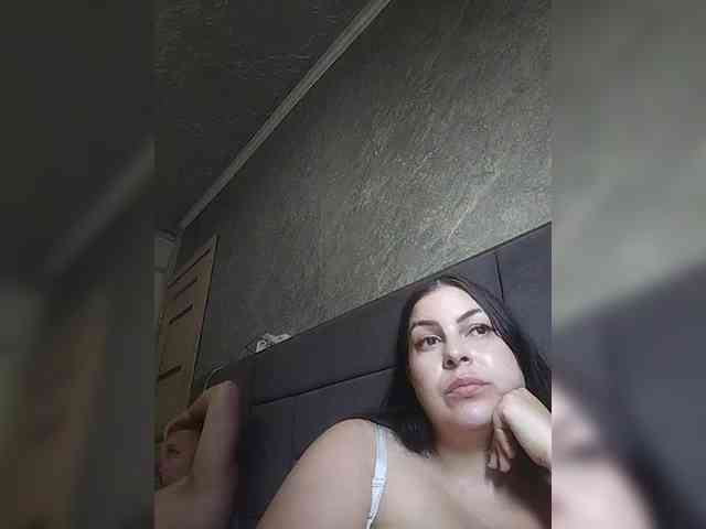 Cleopatra1990 webcam