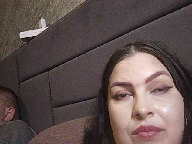 Cleopatra1990 webcam