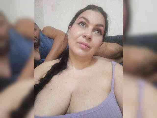 Cleopatra1990 webcam