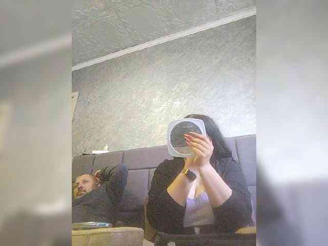 Cleopatra1990 webcam