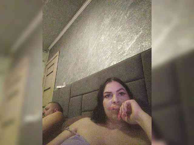 Cleopatra1990 webcam