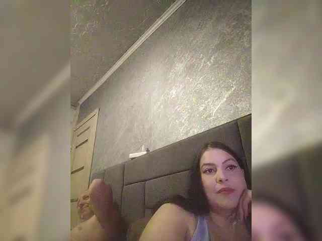Cleopatra1990 webcam